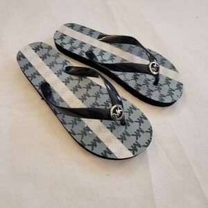 SOLD Michael Kors EVA Flip Flops Navy Blue White Sandal Sz 8 Logo Thong